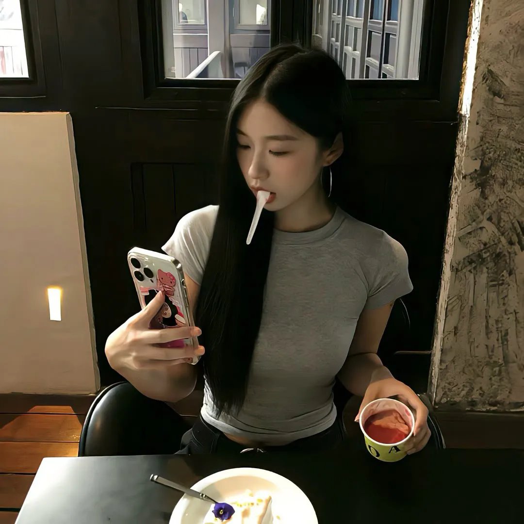 此刻姬情